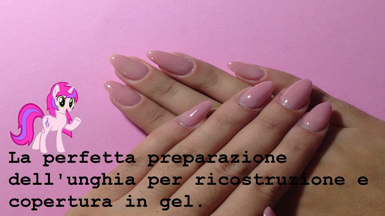 La preparazione perfetta dell' unghia Per