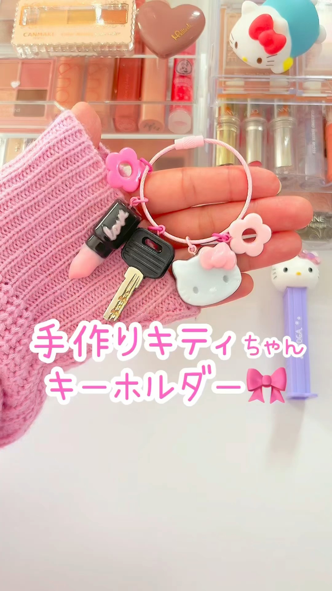 キティちゃんチョコの型にレジンを流して手作りキーホルダー