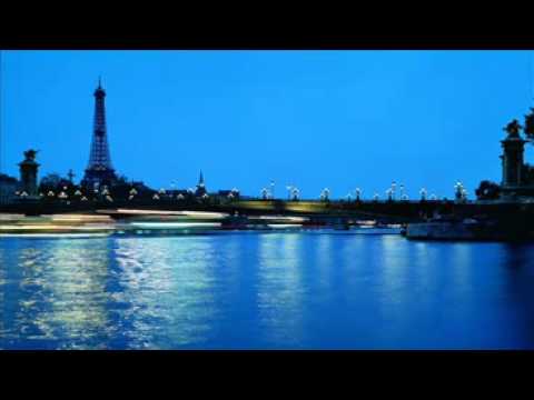 Les Pepees De Paris - Accordion Music.avi