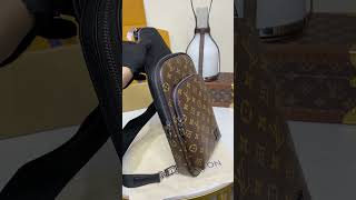 Avenue Slingbag NM leather bag