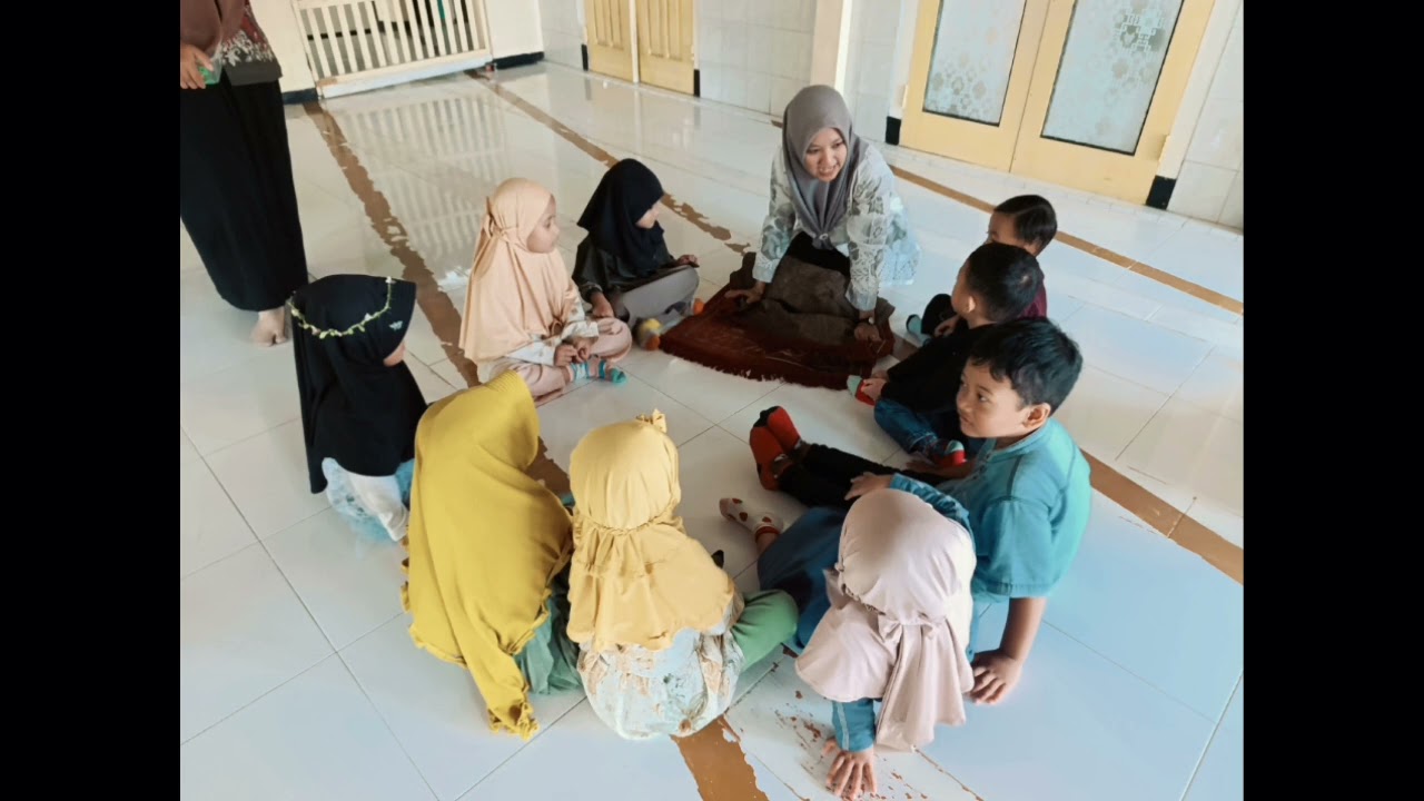 Kegiatan Praktek Sholat dan Belajar Melipat Sajadah🥰