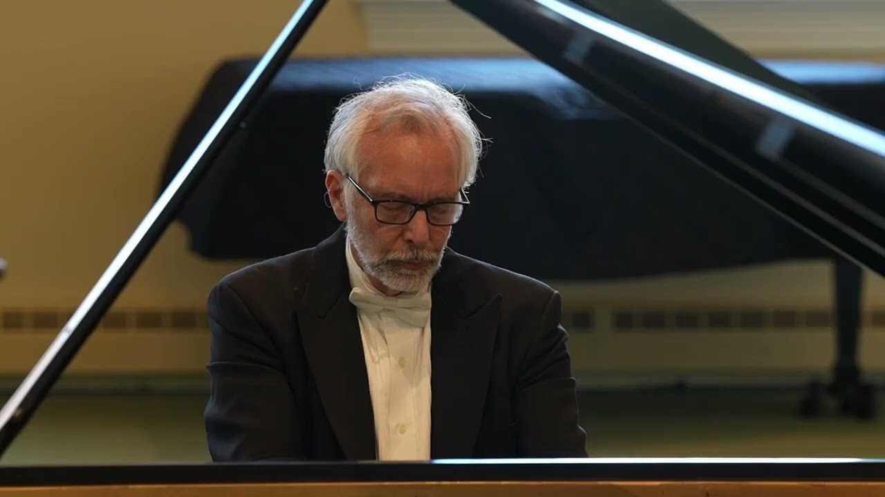 Beethoven: Sonata in C minor, Op.  111; Gregory Partain, piano