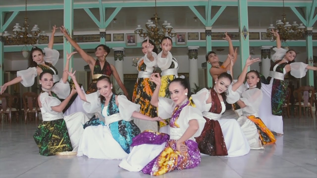 Warna Baru U2 JAVA DANCERS-Memandang Pelangi sebagai Cakrawala Budaya (SANGGAR TARI UDAYA UPASANTA)
