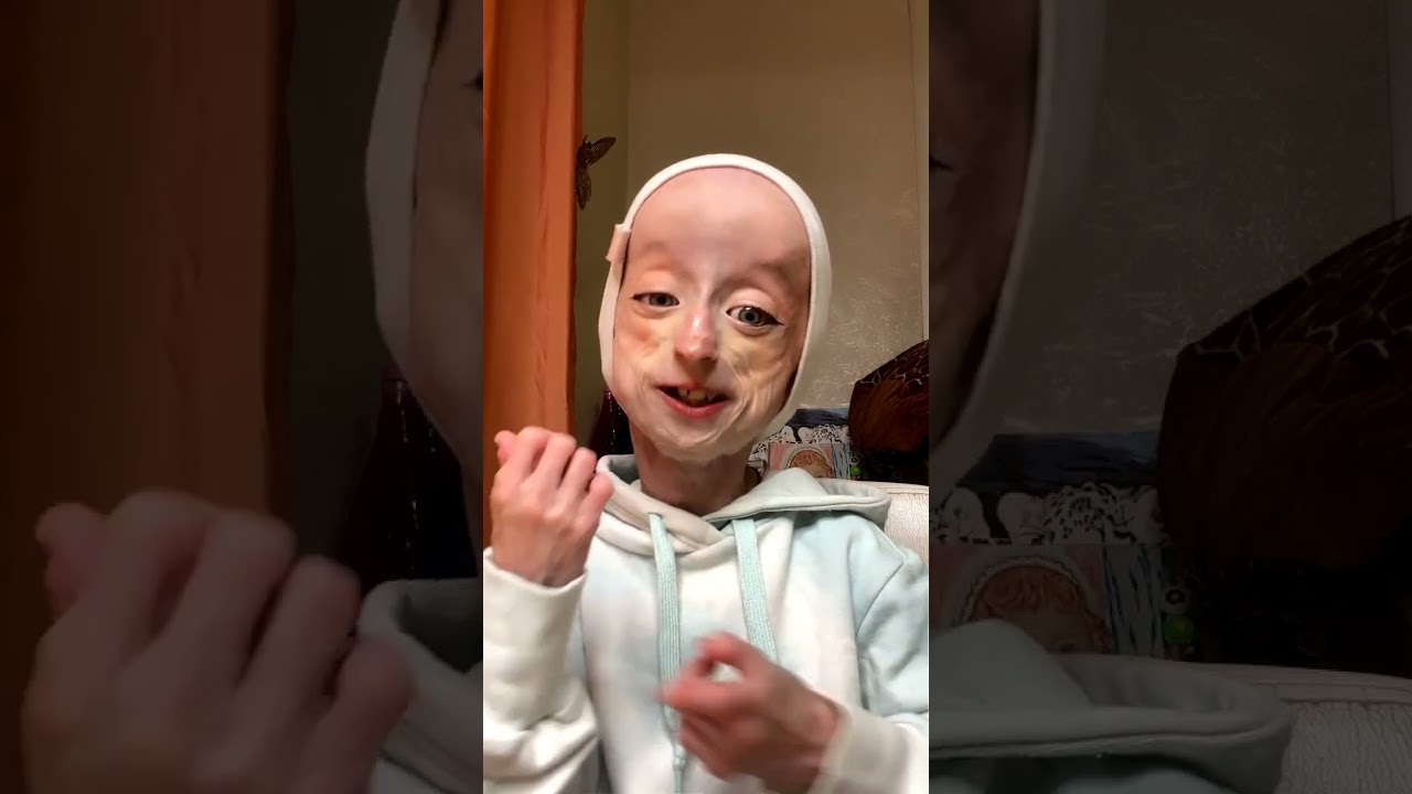 В ожидании дня рождения, уже через 2,5 часа🥳 | Waiting for the birthday, in 2.5 hours🥳 