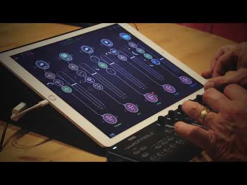 Techno jam using #aum and Bram Bos App
