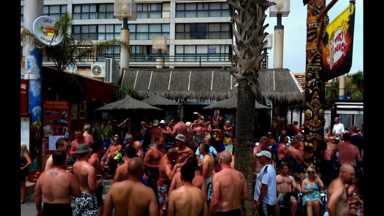 Tiki Beach Cocktail & Music Bar in Benidorm