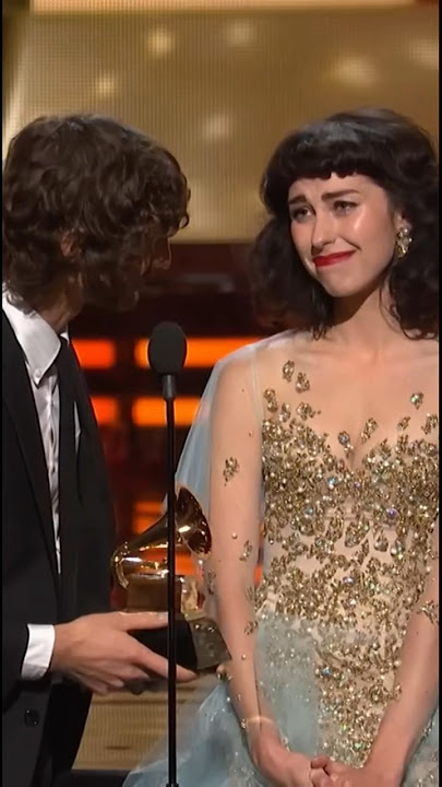 Gotye & Kimbra WINNING at THE GRAMMYS