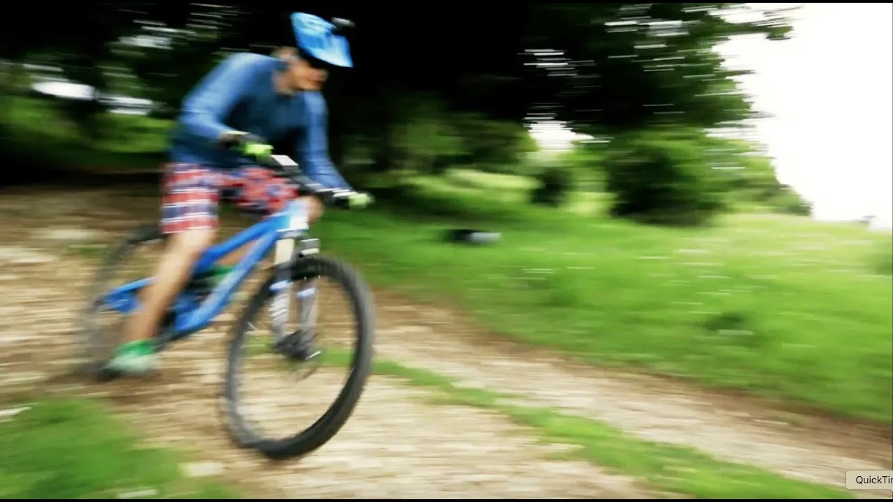 A la découverte! Quatre amis  Quatre aventures en montagne