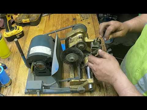 How To Use A Curtis Key Cutter
