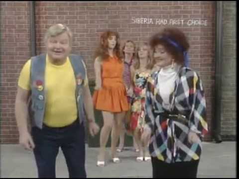 benny-hill--funny-old-world