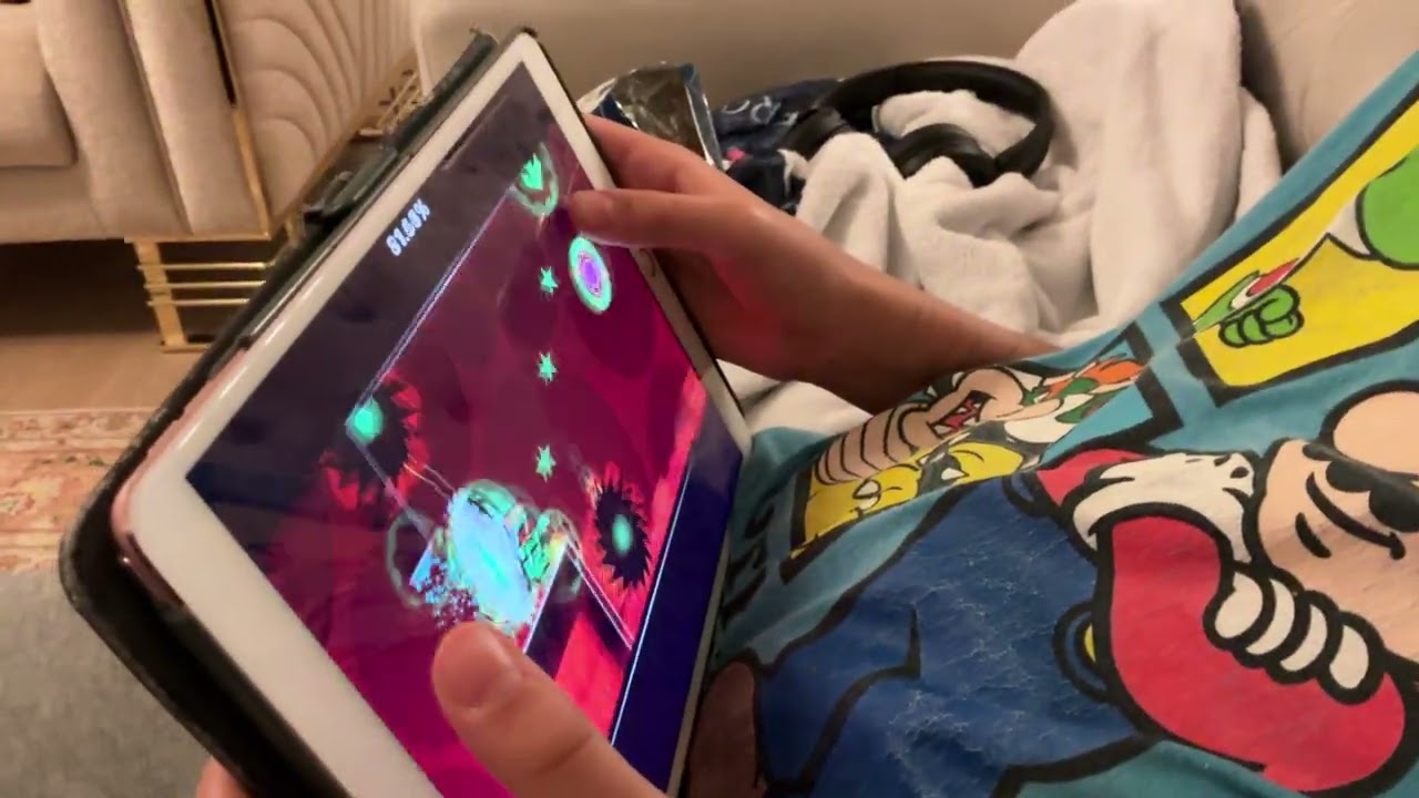 Beating electrodynamics