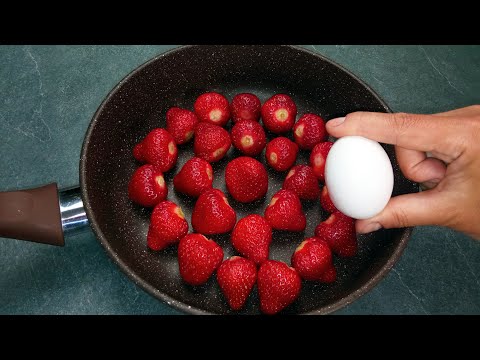 Хоть с Клубникой, Хоть с Вишней! На Сковороде - Мягкий, Воздушный и Вкусный Пирог! Тесто с 1 яйцом!
