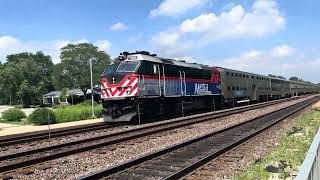 Quick Metra Train! Video from clarendon Hills