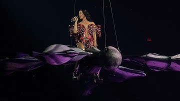Thumbnail of KATY PERRY - ROAR / DAISIES / LIFETIMES / FIREWORK - 4K (THE LIFETIMES TOUR ♾️ MÉXICO 29/04/25)
