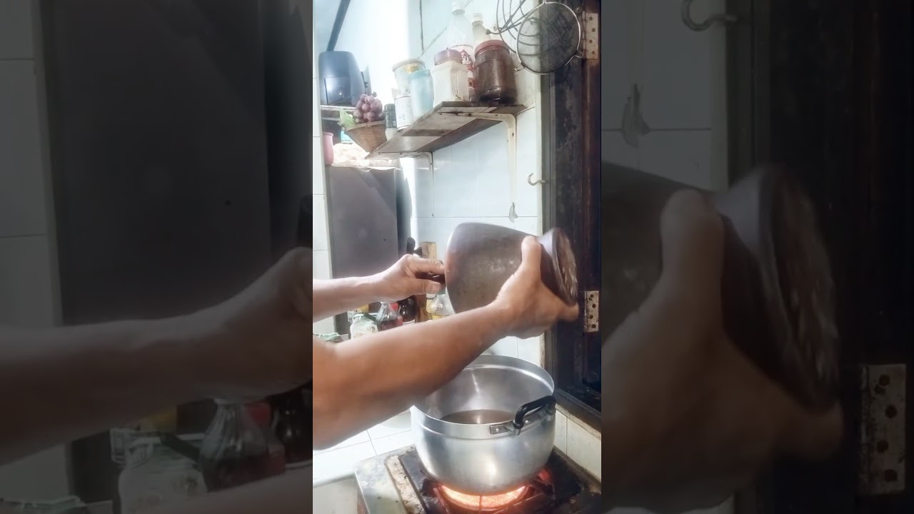 แกงอ่อมหมูสูตรพ่อใหญ่อินทร์