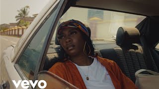 Tiwa Savage–Soft Life/(lyrics video) screenshot 5