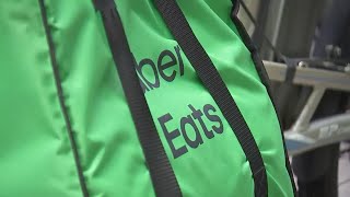 NYC Council to vote on proposal to increase pay for grocery delivery workers