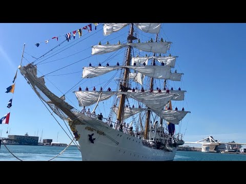 El buque escuela "Gloria" de la Armada de Colombia, llega a Barcelona
