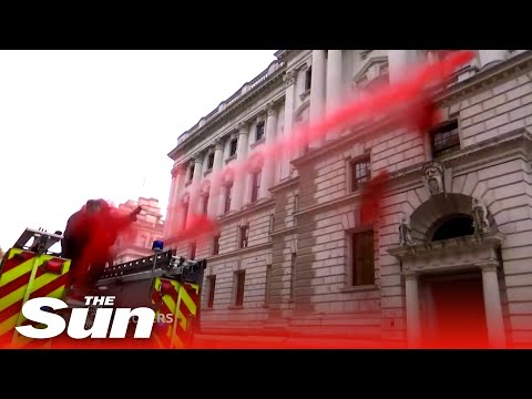 Bungling Extinction Rebellion 'blood' protest backfires