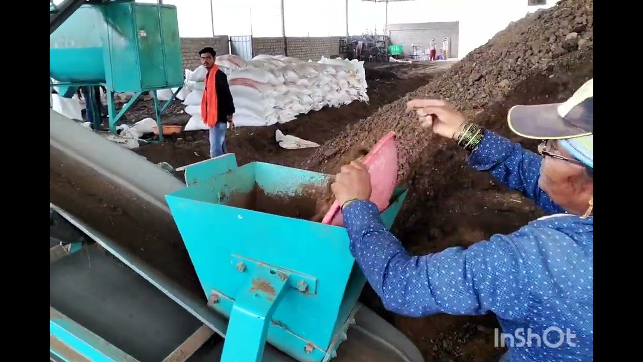 Cow dung processing machine (powder making machine)