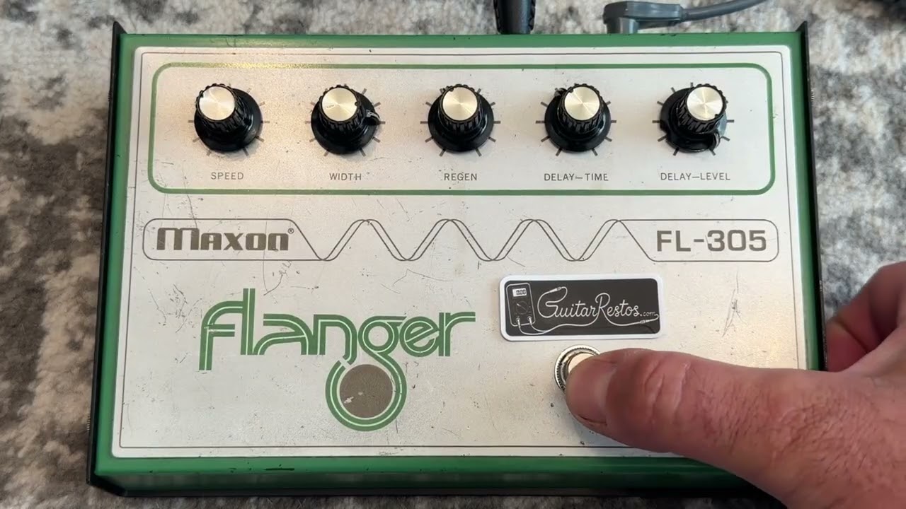 1978 Maxon FL-305 Flanger test - YouTube