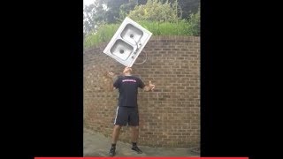 Juggler balances everything and the Kitchen Sink
Juggler balances a kitchen sink. Daniel Menendez the piano juggler does some tricks and tackles the kitchen sink. How to juggle the kitchen sink
Here is some nice juggling bean bags you can get for learning to juggle;
https://amzn.to/3p6agpW
Here is a link to some juggling clubs I recommend
https://amzn.to/3rHhRNx
Amazon supports my channel if you use these links, thanks! Juggler balances everything and the Kitchen Sink