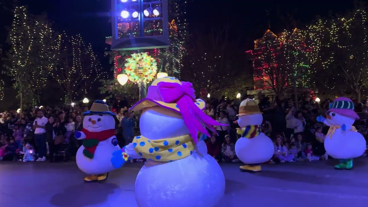 The Final 30th Anniversary A Christmas Fantasy Parade of the 2025-2026 Disneyland Holiday Season!