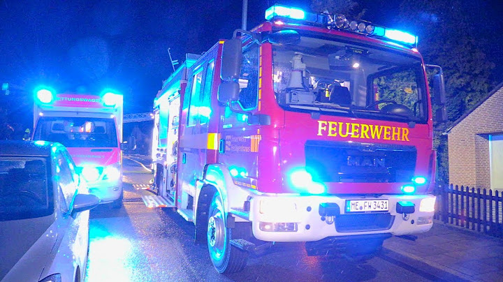 [GARAGENBRAND IN HEILIGENHAUS] - Dachstuhl von Garage im Vollbrand ~ Großer Schreck vor Weihnachten