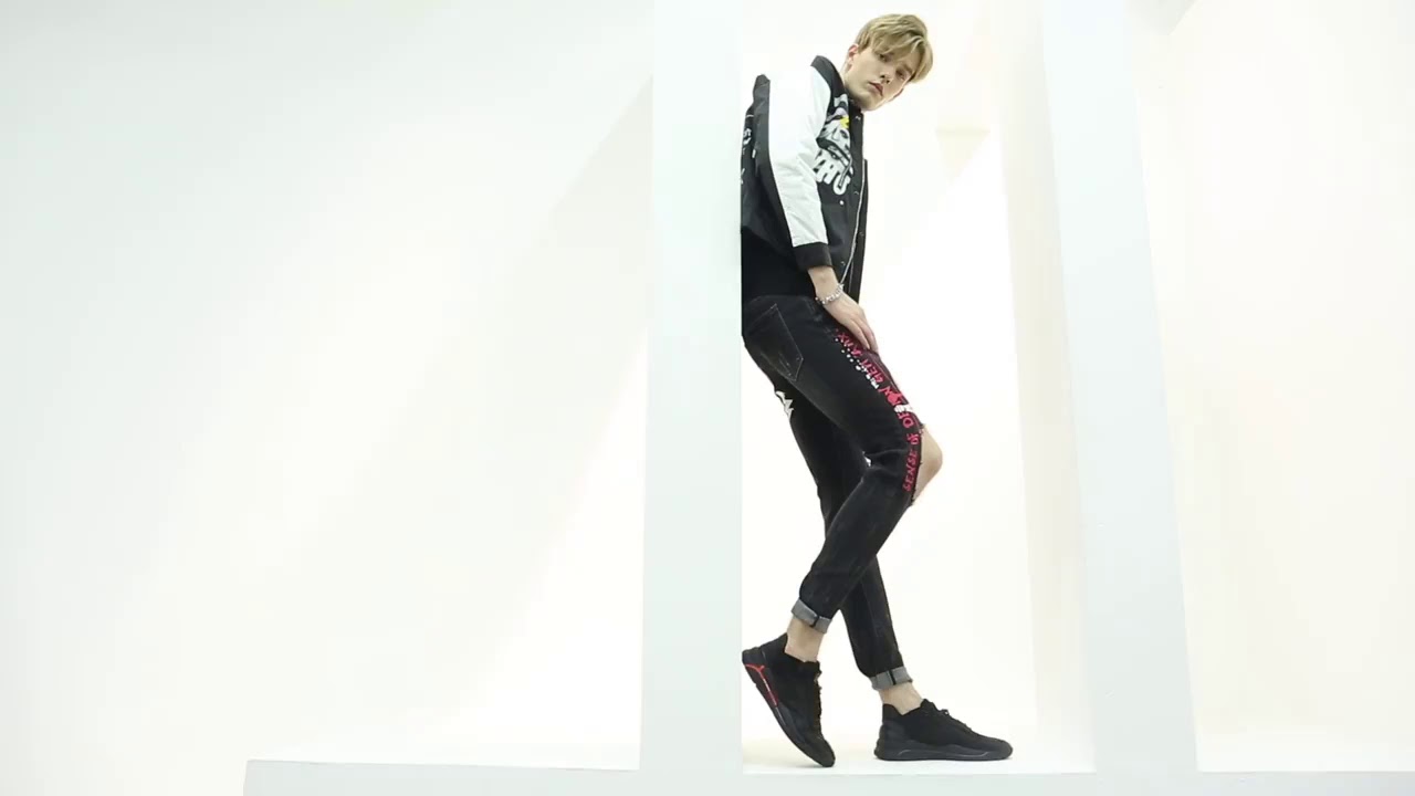 FAMAN LEATHER TRAINERS WITH CHUNKY SOLE DETAIL