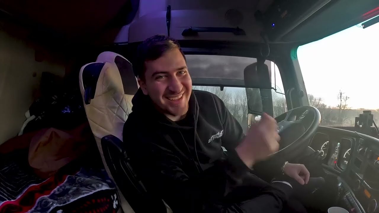 Cum s-a transport podul în PODUL DUȘMĂNIEI. Blocați în vama Giurgiu și cursa cu camionul în Bulgaria