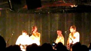 Devo - Uncontrollable Urge (Live @ Northern Lights)