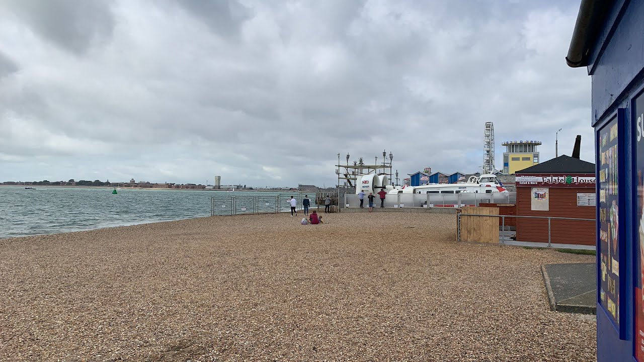 Live hovercraft Portsmouth to Isle of Wight