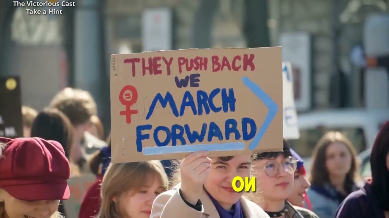 The Victorious Cast (Feat. Justice and Gillies): "Take a Hint" (Brazilian TV)