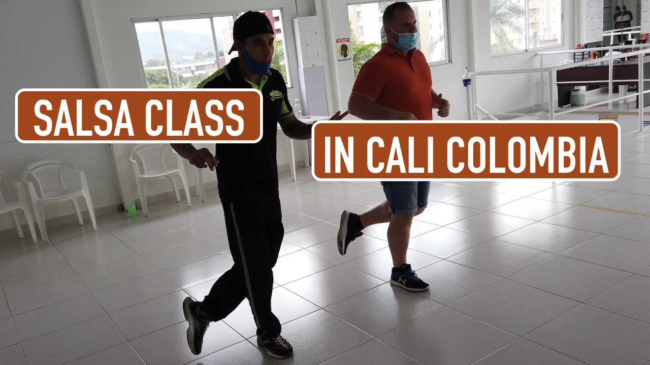 🇨🇴 SALSA CLASS at the Salsa Capital of the world ! 🎶 Cali Colombia 2021 4K