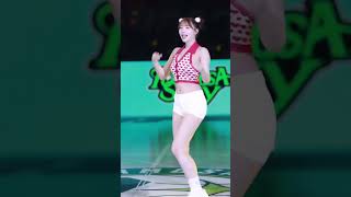 三上悠亞助陣球場熱鬧氛圍 三上悠亜