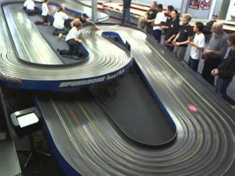 Slot Car Racing at SpeedZone NJ A Main - YouTube