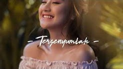 Lirik Lagu Move On - Salshabilla Adriani  - Durasi: 3:31. 