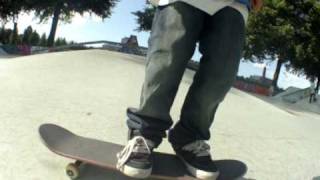 Josey Falhaber - Varial Heelflip Tricktip