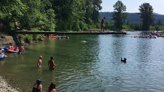 Innertubing Snoqualmie River 2
