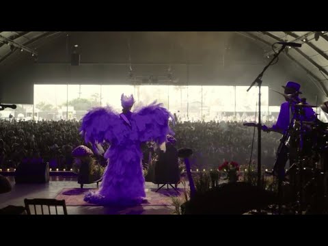 Sierra Ferrell - Dollar Bill Bar (Live at Stagecoach 2025)