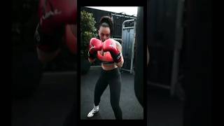 Cherneka Sugar Neekz Johnson entrenando #boxing #boxeo #box #sugarneekz #shorts #short