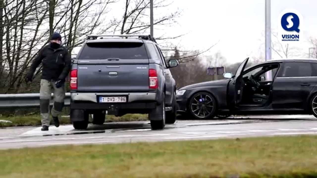 Agenten beschoten met automatische geweren na plofkraak in Breda