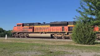 BNSF 9104 & BNSF 9082 Northbound Dixie Hwy. Bridgeport