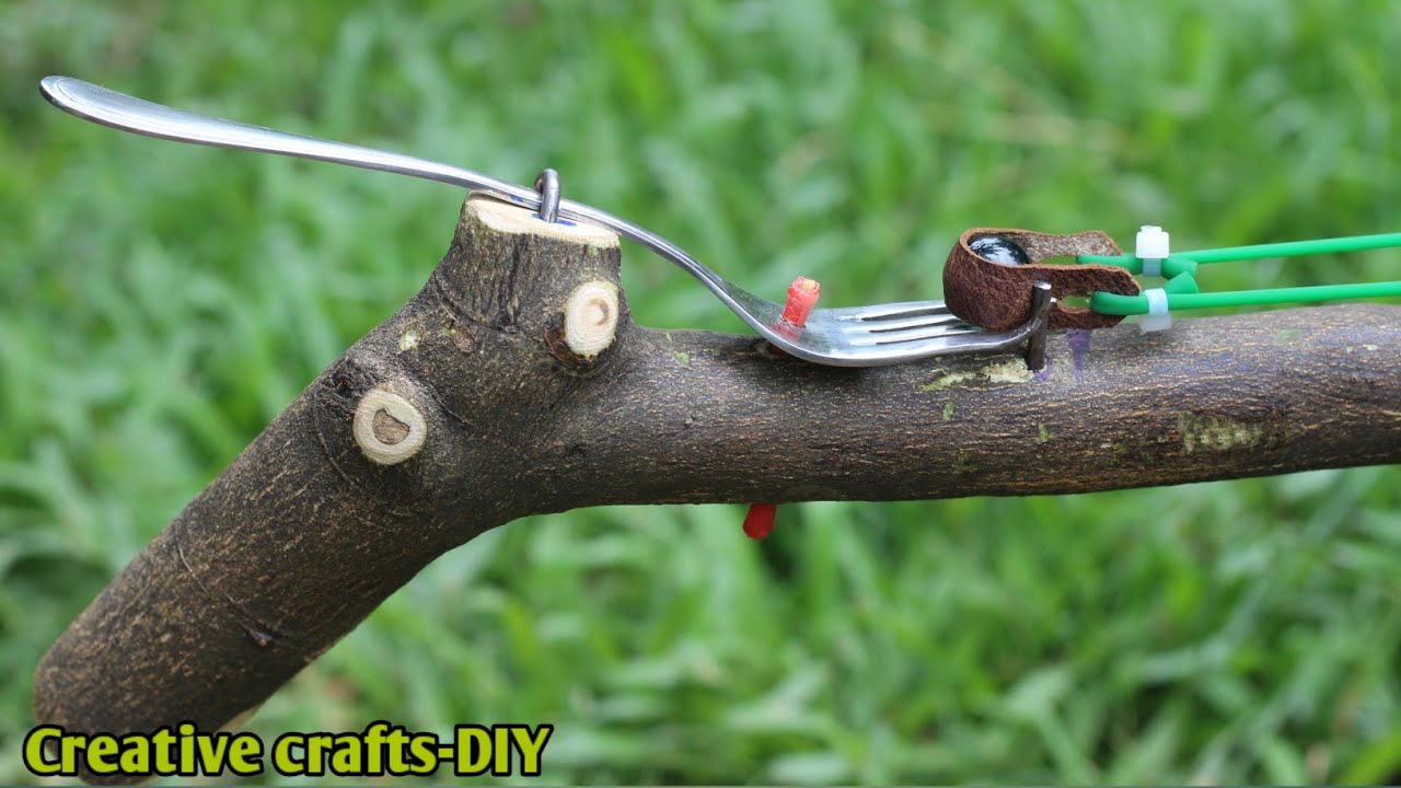 How To Make Unique design Powerful Wooden Slingshots,Easy To Make DIY