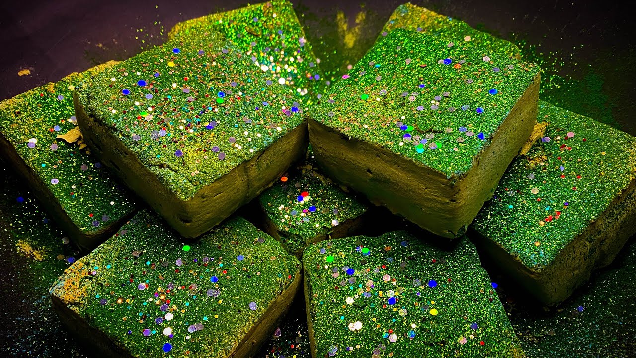 Melting Dusty Green Gymchalk Blocks Crush Topped W Green pigment powder 💚💚💚