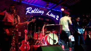 Rolling Live 2.  ??? - Give it away (Red Hot Chili Peppers cover)