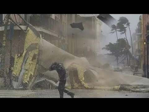 بيروت الآن لحظات مرعبة من العاصفة العنيفة التي تضرب العاصمة رياح عاتية تصل سرعتها إلى 110 كم س