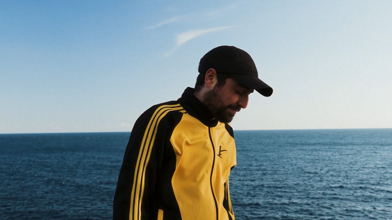 okis - C'EST CLASSE (prod. Mani Deïz)