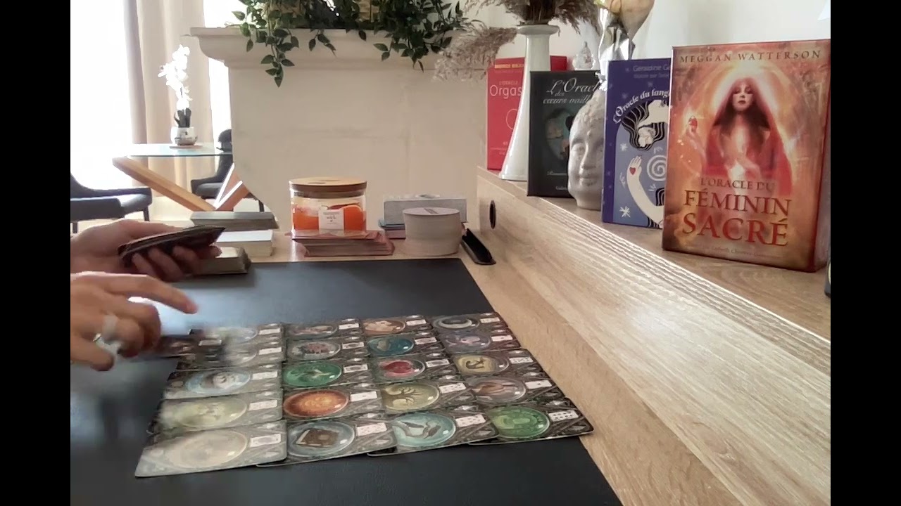 confrontation a venir entre vous deux  , ce sera tout ou rien #tarot #tarotreading