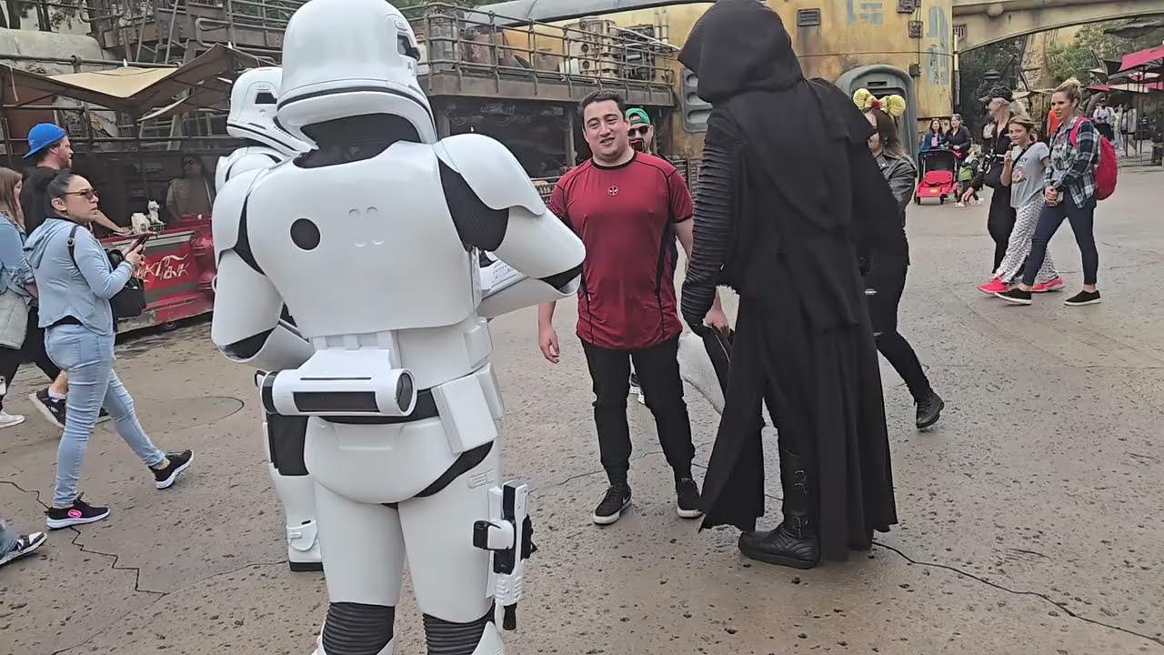 Kylo Ren Interrogation of the Locals 